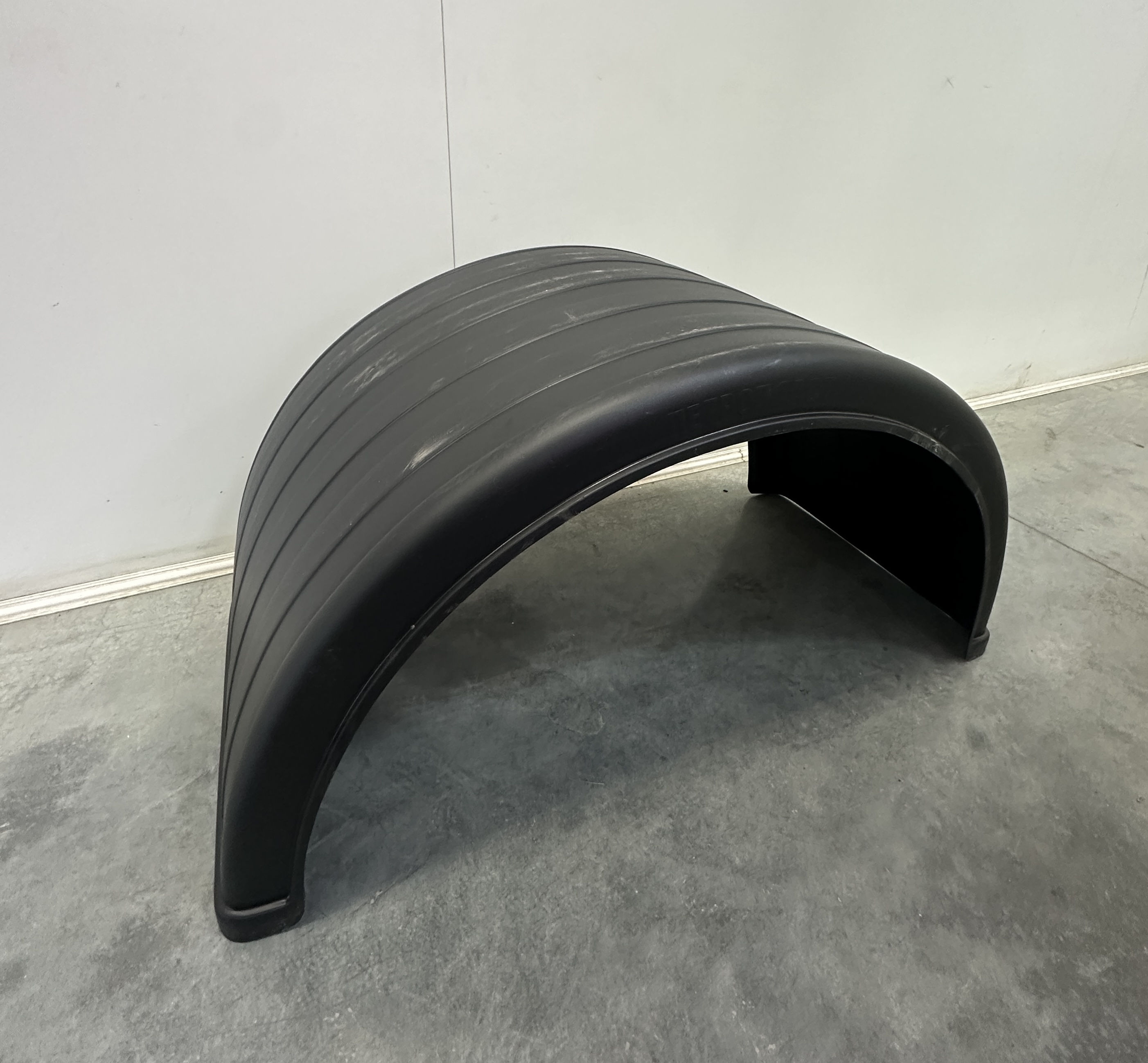 Крыло МАЗ,КАМАЗ двускатное К-670 PETROPLAST